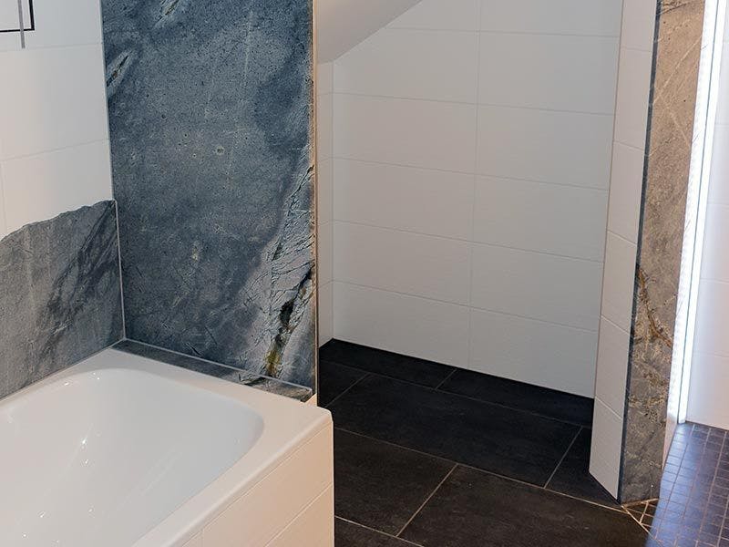 Naturstein im Bad in Melk